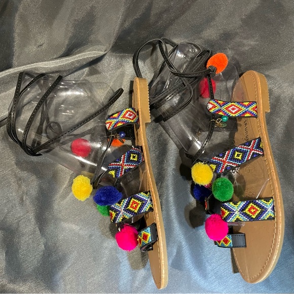 Chinese Laundry Posh Leg-Tie Pom Sandal - Picture 4 of 10